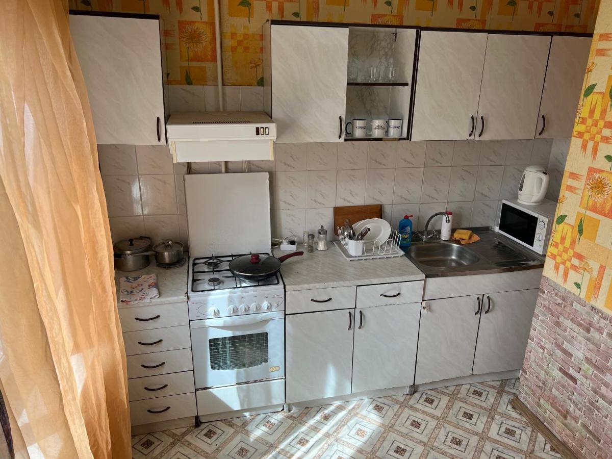 Apartment On Bukovinska Rivne Buitenkant foto